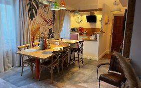 Le Maréchal Duplex - Appartement Cosy avec Baignoire spa Balnéo - CAEN hyper Centre