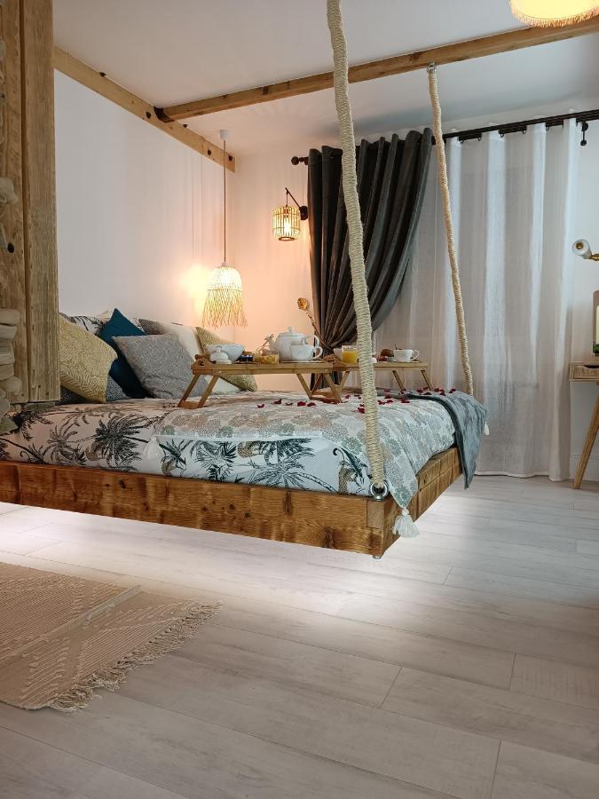 Le Maréchal Duplex - Appartement Cosy avec Baignoire spa Balnéo - CAEN hyper Centre Extérieur photo