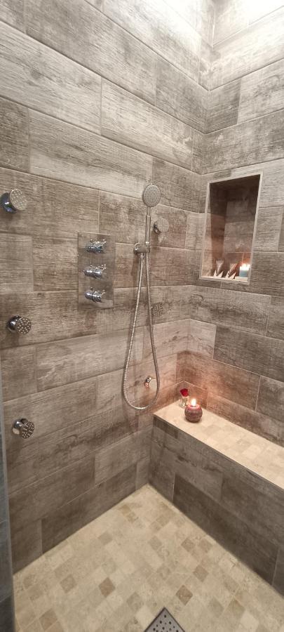 Le Maréchal Duplex - Appartement Cosy avec Baignoire spa Balnéo - CAEN hyper Centre Extérieur photo